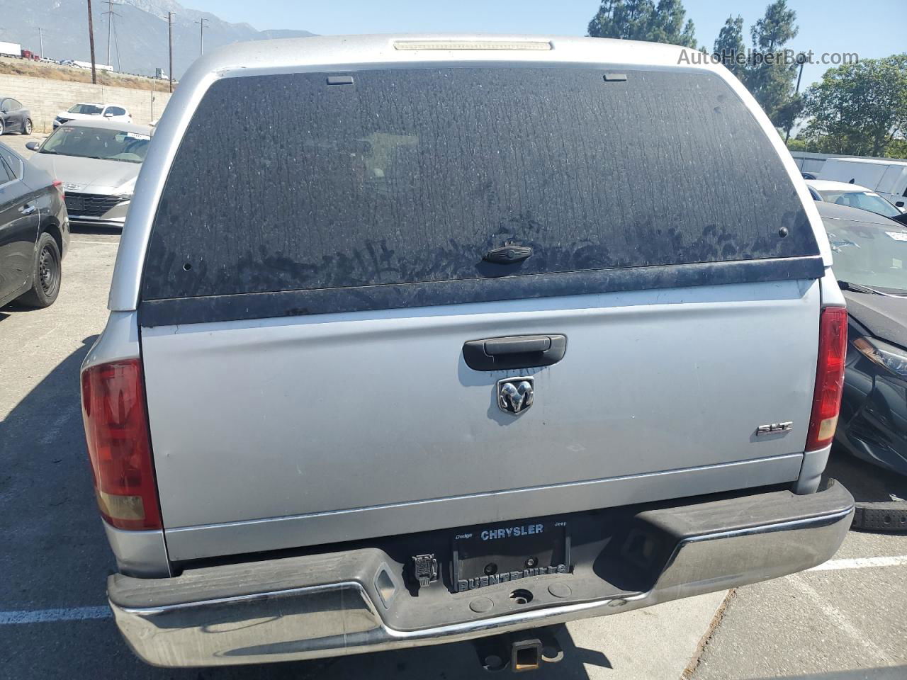 2005 Dodge Ram 1500 St Silver vin: 1D7HA18D45S189721