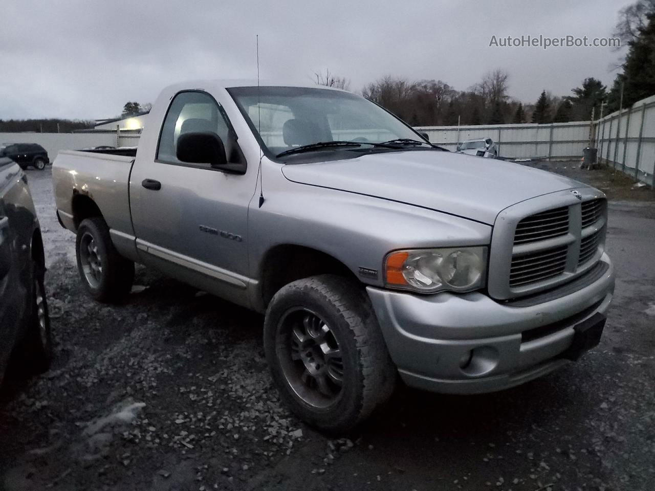 2005 Dodge Ram 1500 St Silver vin: 1D7HU16D85J591015