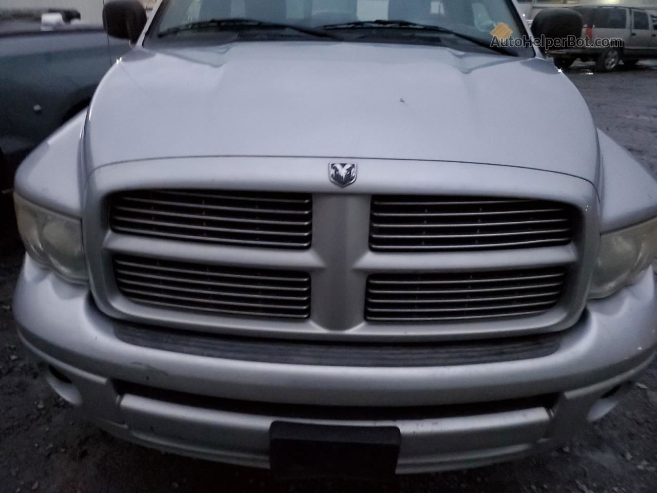 2005 Dodge Ram 1500 St Серебряный vin: 1D7HU16D85J591015