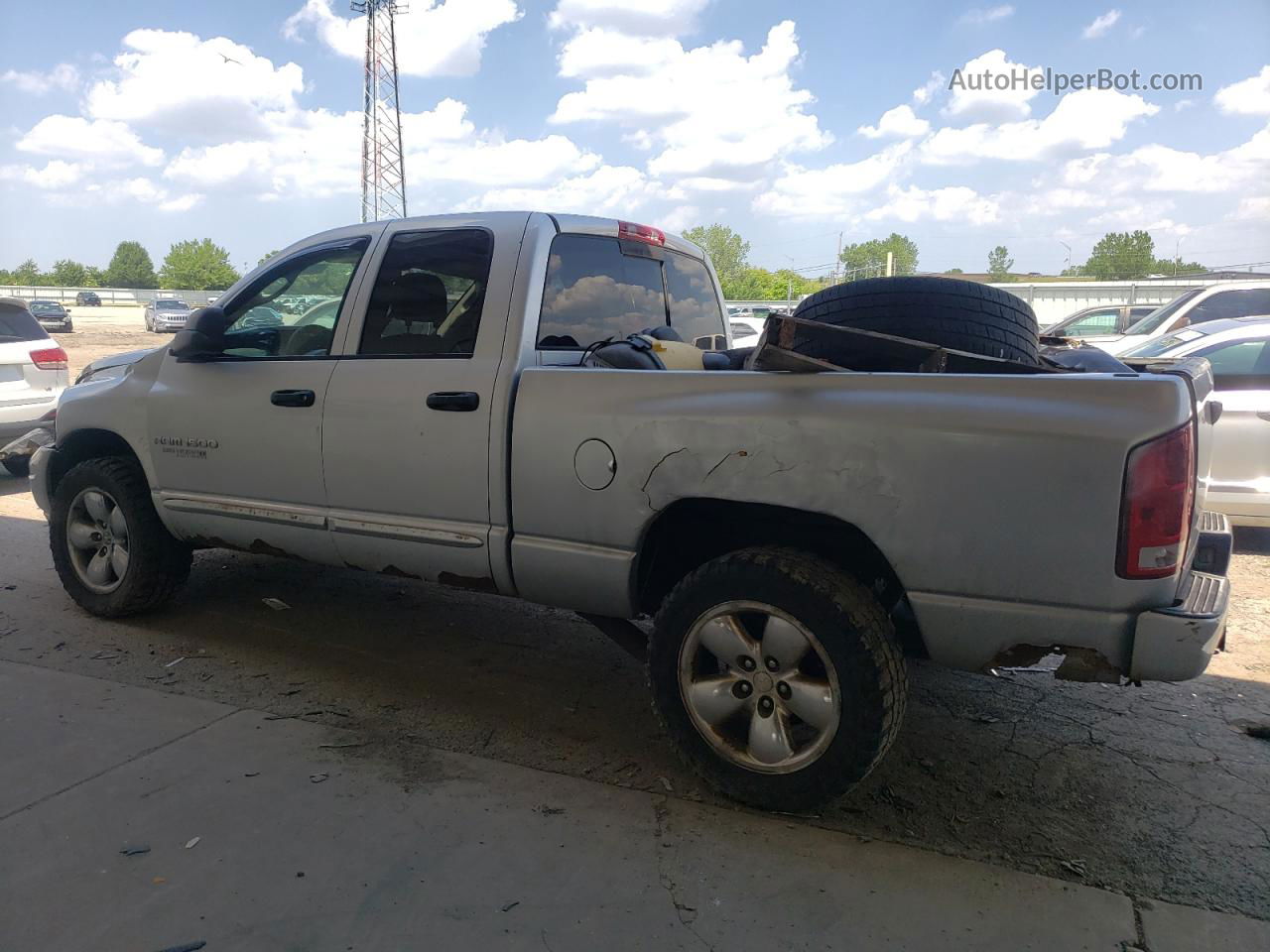 2005 Dodge Ram 1500 St Silver vin: 1D7HU18D05S215920