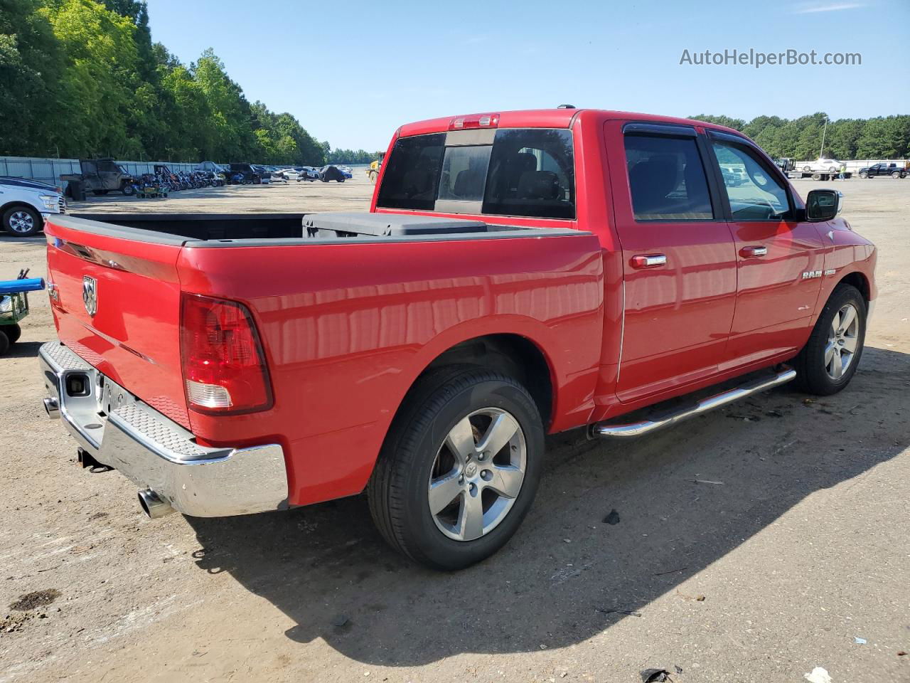 2010 Dodge Ram 1500  Red vin: 1D7RB1CT8AS121819