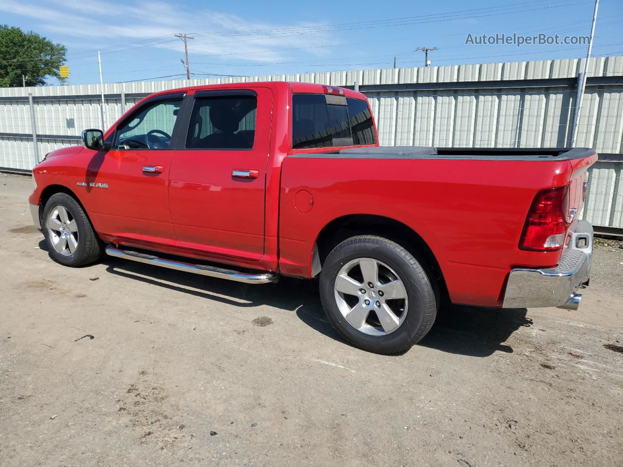 2010 Dodge Ram 1500  Red vin: 1D7RB1CT8AS121819