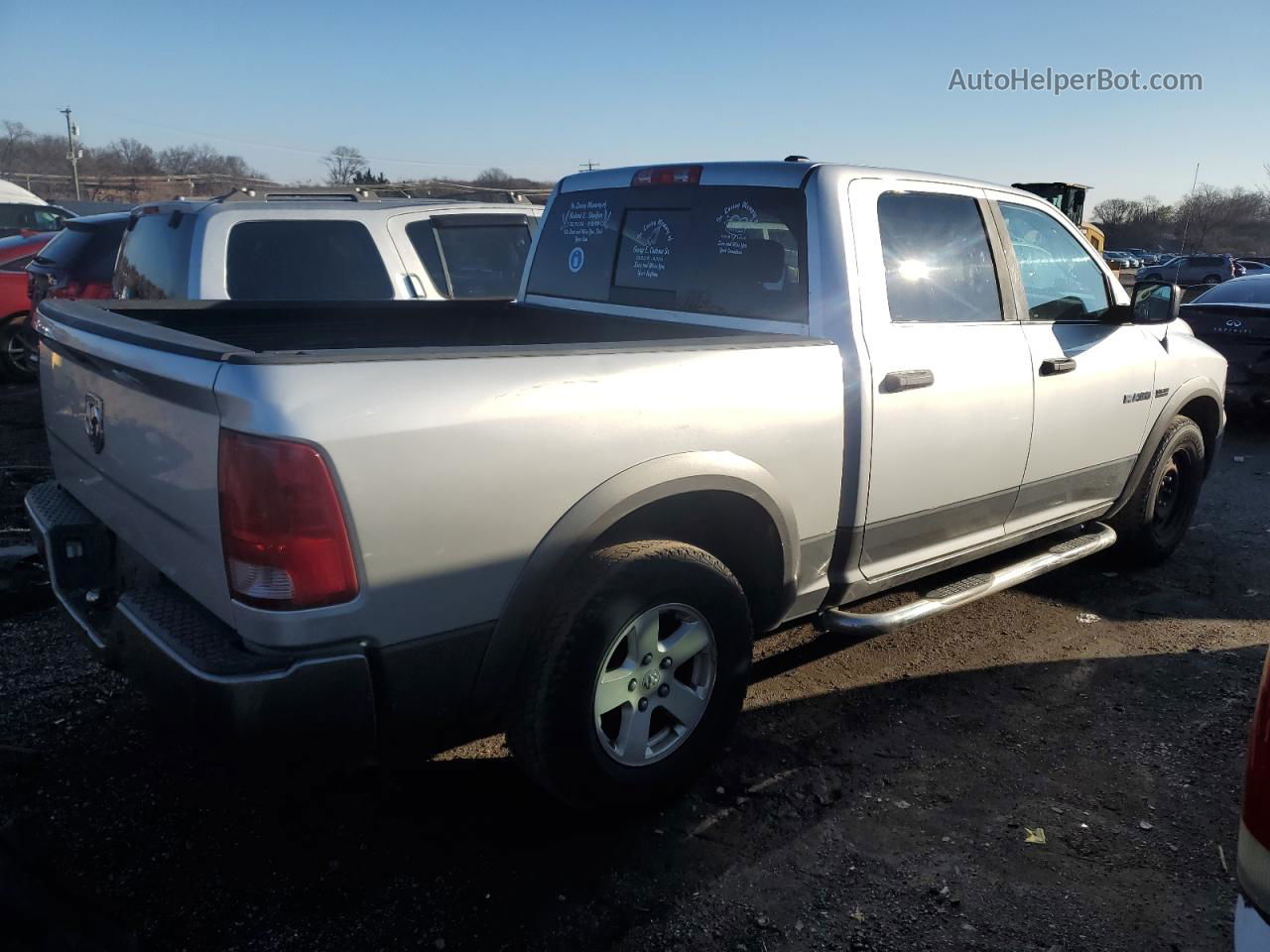 2010 Dodge Ram 1500  Silver vin: 1D7RB1CT9AS182015