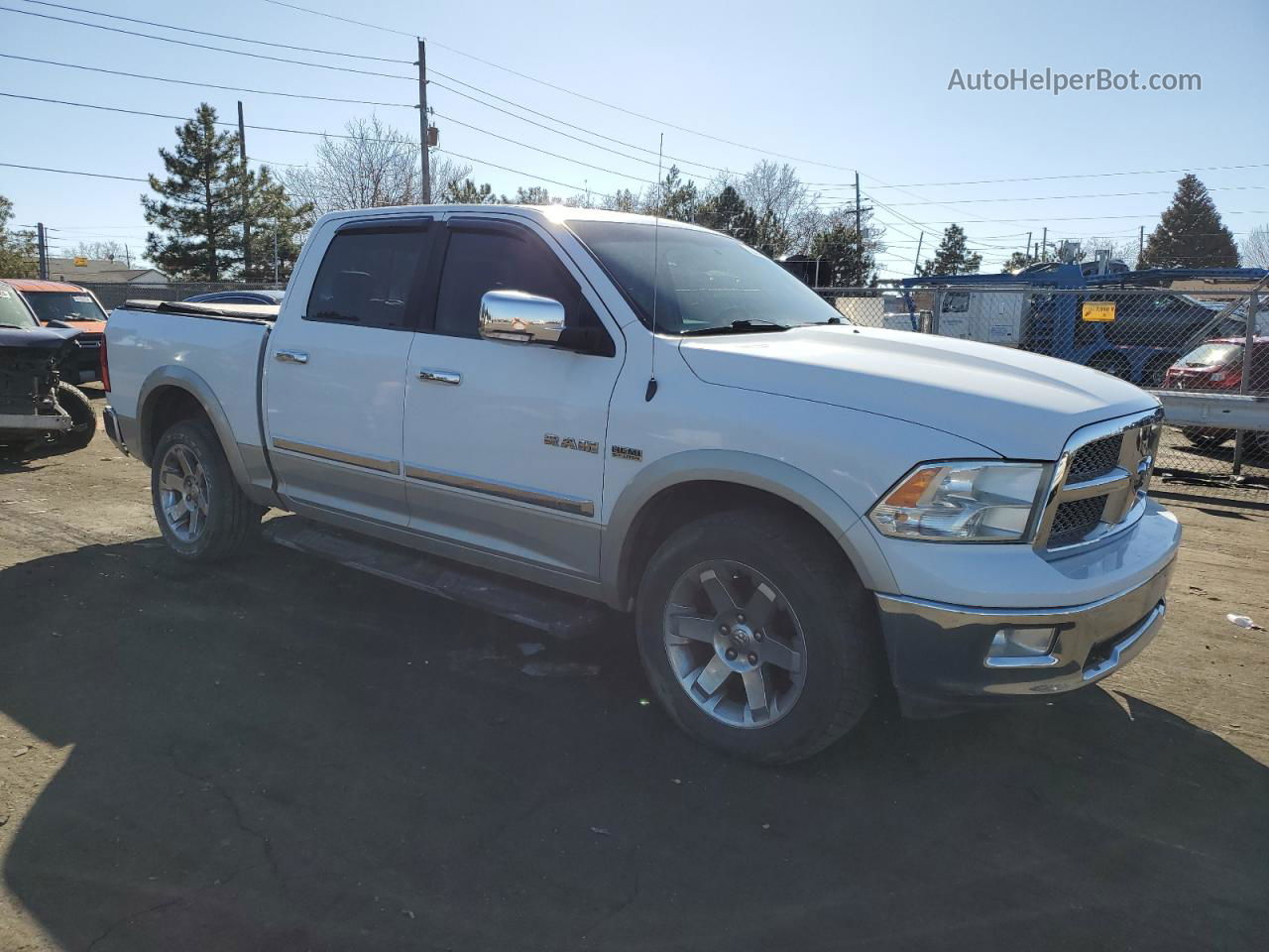 2010 Dodge Ram 1500  White vin: 1D7RV1CT9AS158482