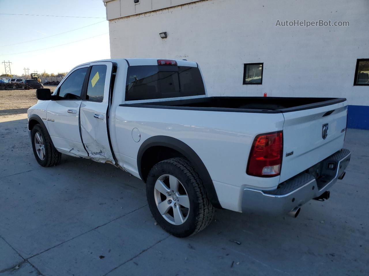 2010 Dodge Ram 1500  White vin: 1D7RV1GT1AS137751