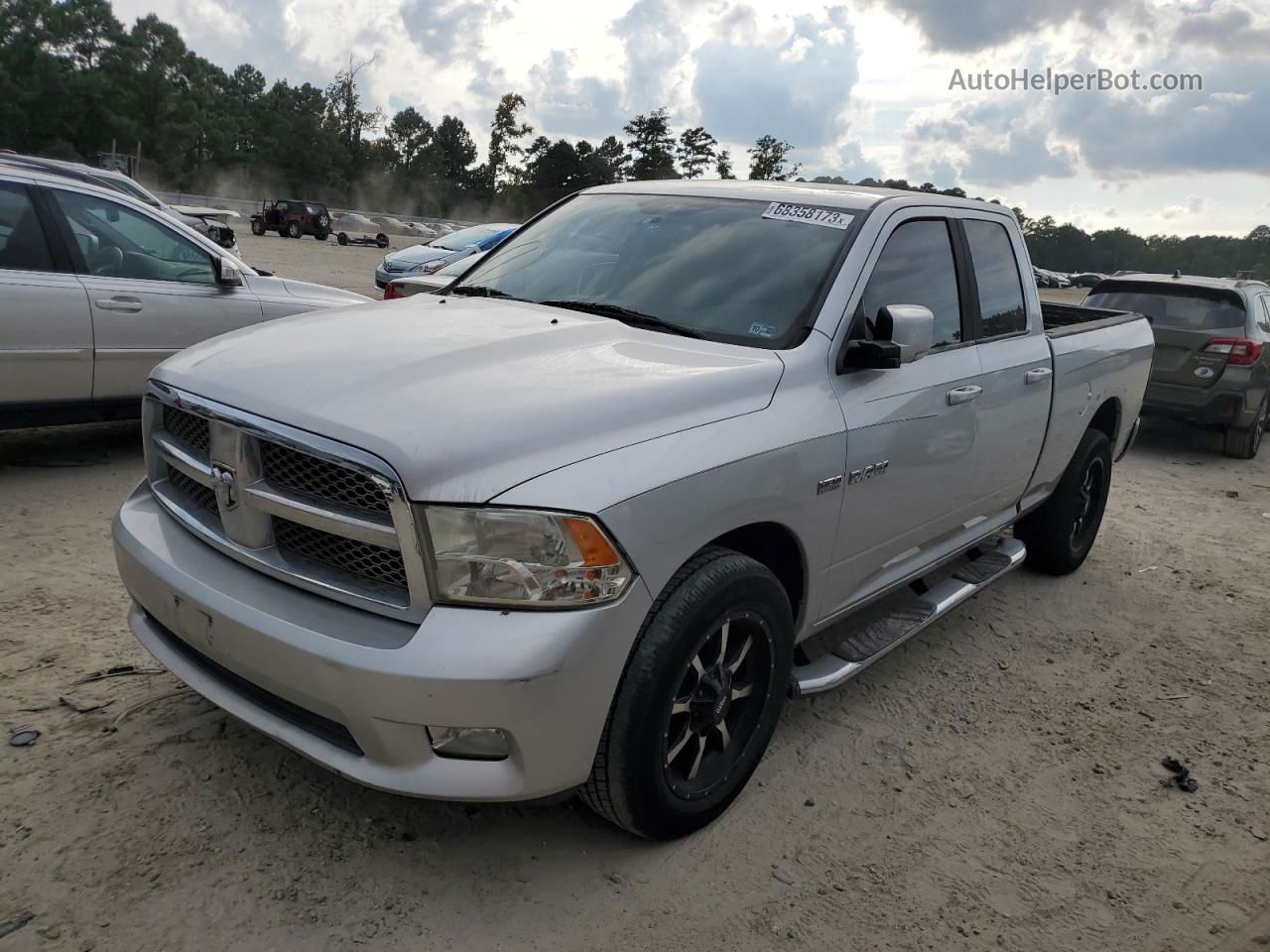 2010 Dodge Ram 1500  Silver vin: 1D7RV1GT1AS175173