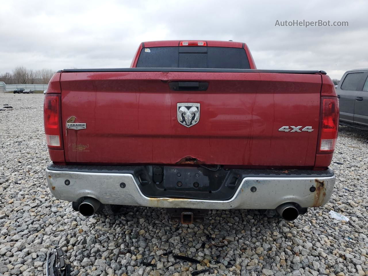 2010 Dodge Ram 1500  Red vin: 1D7RV1GT3AS184683