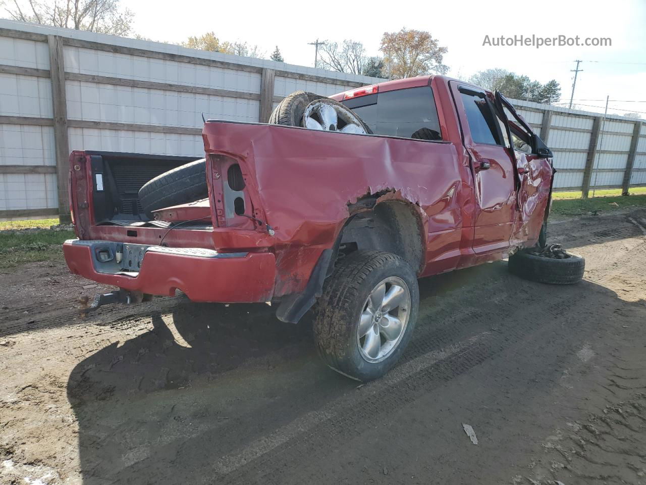 2010 Dodge Ram 1500  Red vin: 1D7RV1GT5AS124288