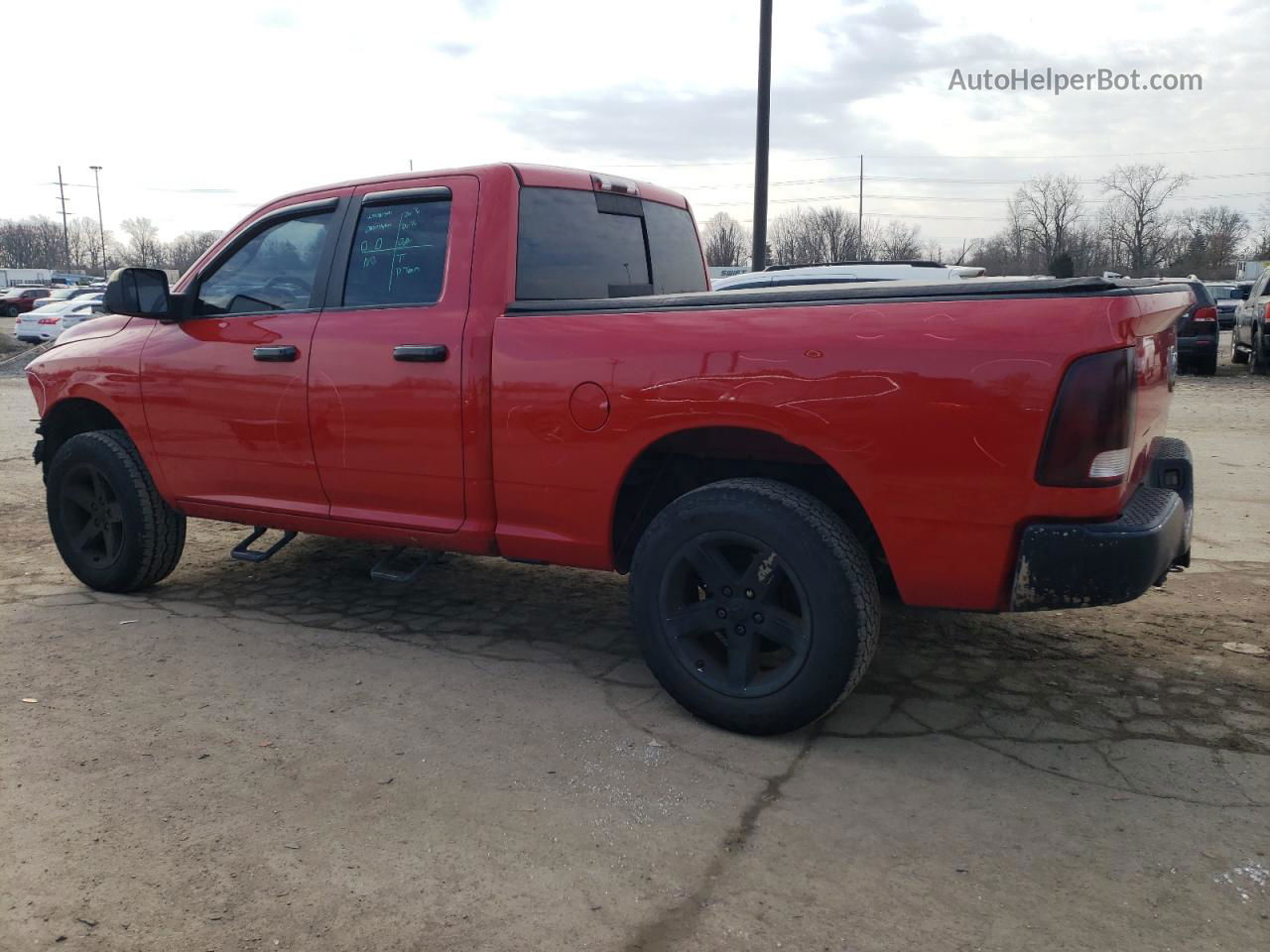 2010 Dodge Ram 1500  Red vin: 1D7RV1GT5AS145612