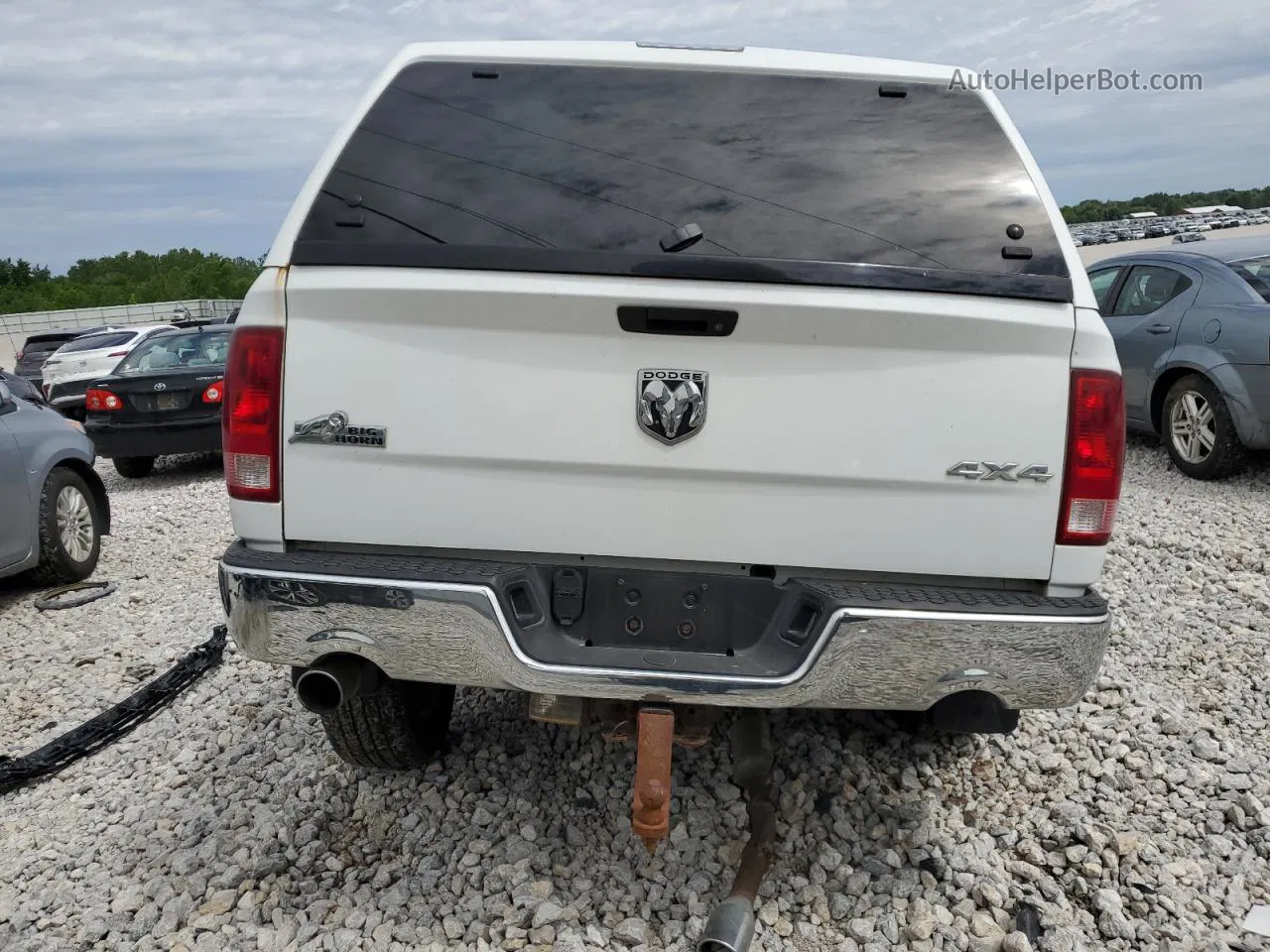 2010 Dodge Ram 1500  White vin: 1D7RV1GT6AS108505