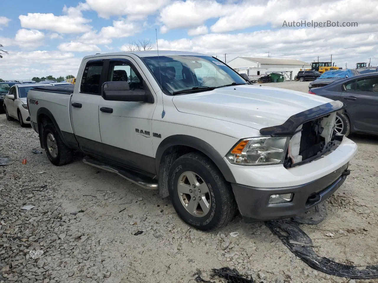 2010 Dodge Ram 1500  White vin: 1D7RV1GT6AS239109