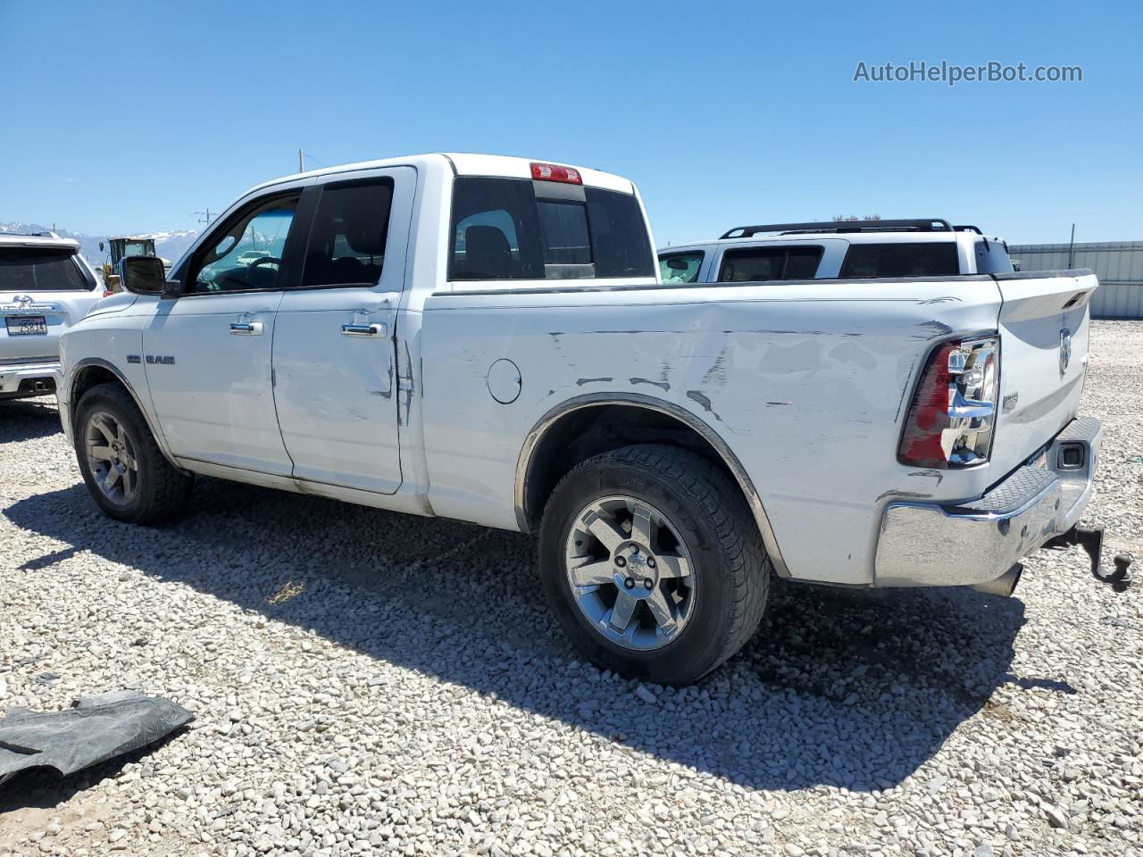 2010 Dodge Ram 1500  White vin: 1D7RV1GT8AS212834