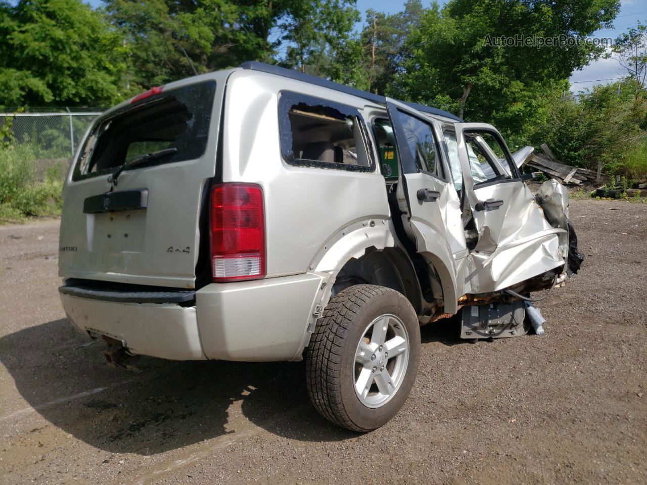 2008 Dodge Nitro Sxt Silver vin: 1D8GU28K58W195480