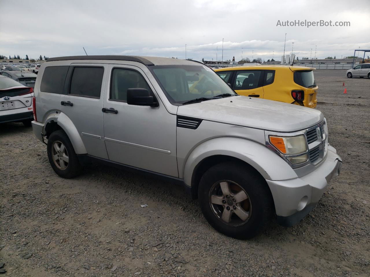 2008 Dodge Nitro Sxt Silver vin: 1D8GU28K68W105057