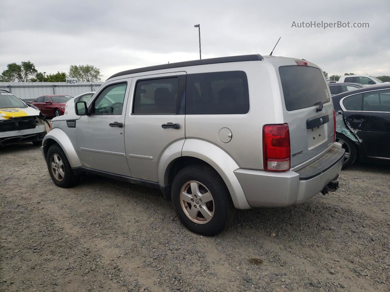 2008 Dodge Nitro Sxt Silver vin: 1D8GU28K68W105057