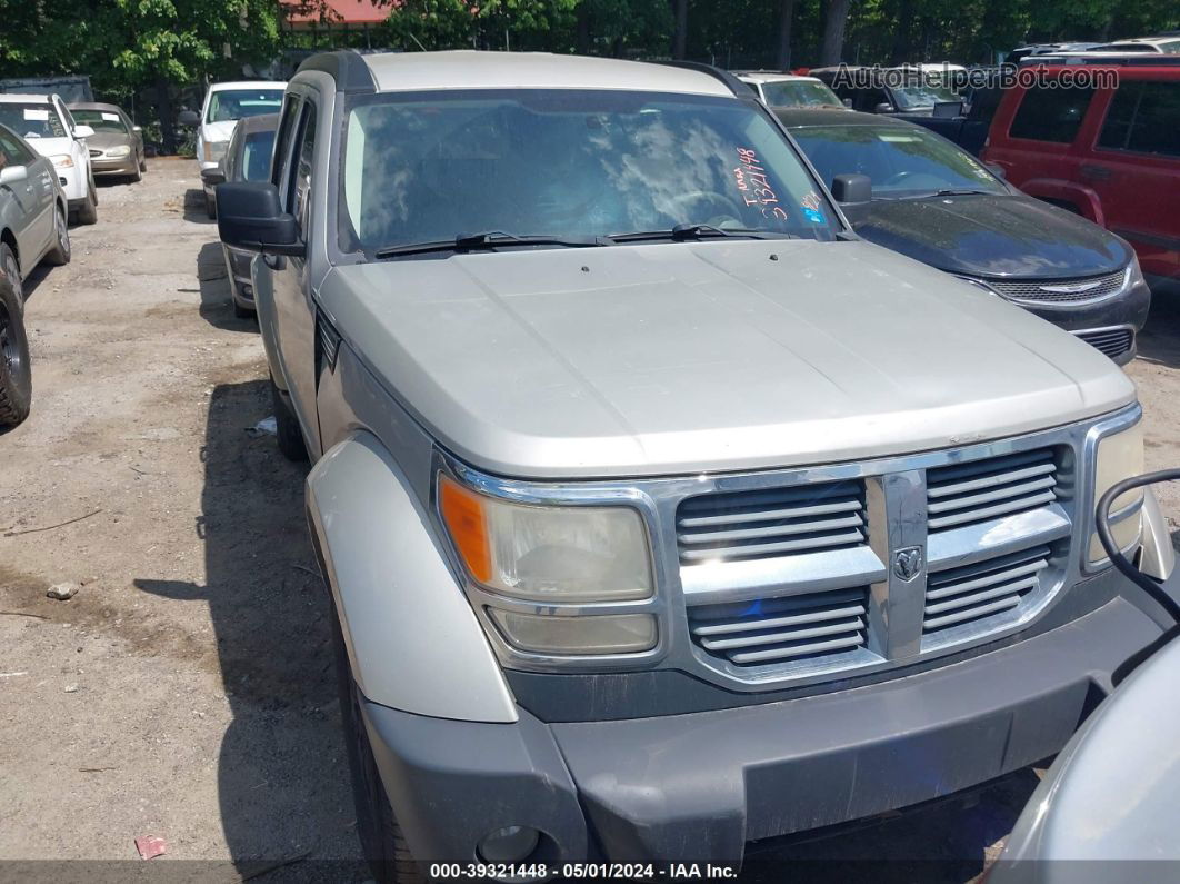 2008 Dodge Nitro Sxt Beige vin: 1D8GU28K68W234044