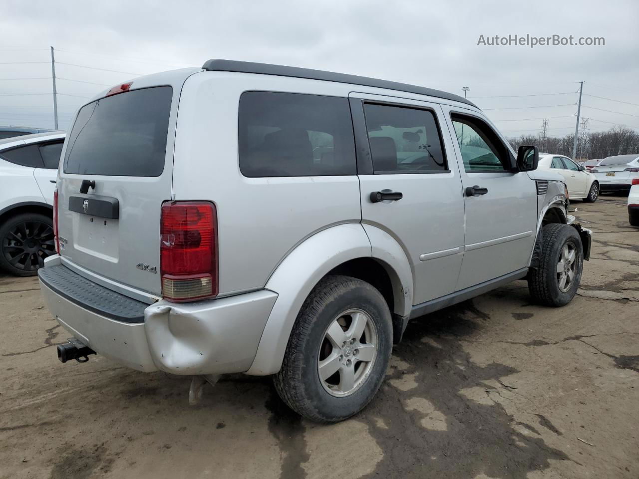 2008 Dodge Nitro Sxt Silver vin: 1D8GU28K88W128386