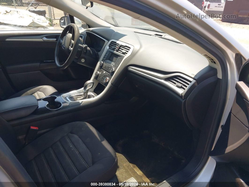 2016 Ford Fusion Se Серебряный vin: 1FA6P0HD3G5133187