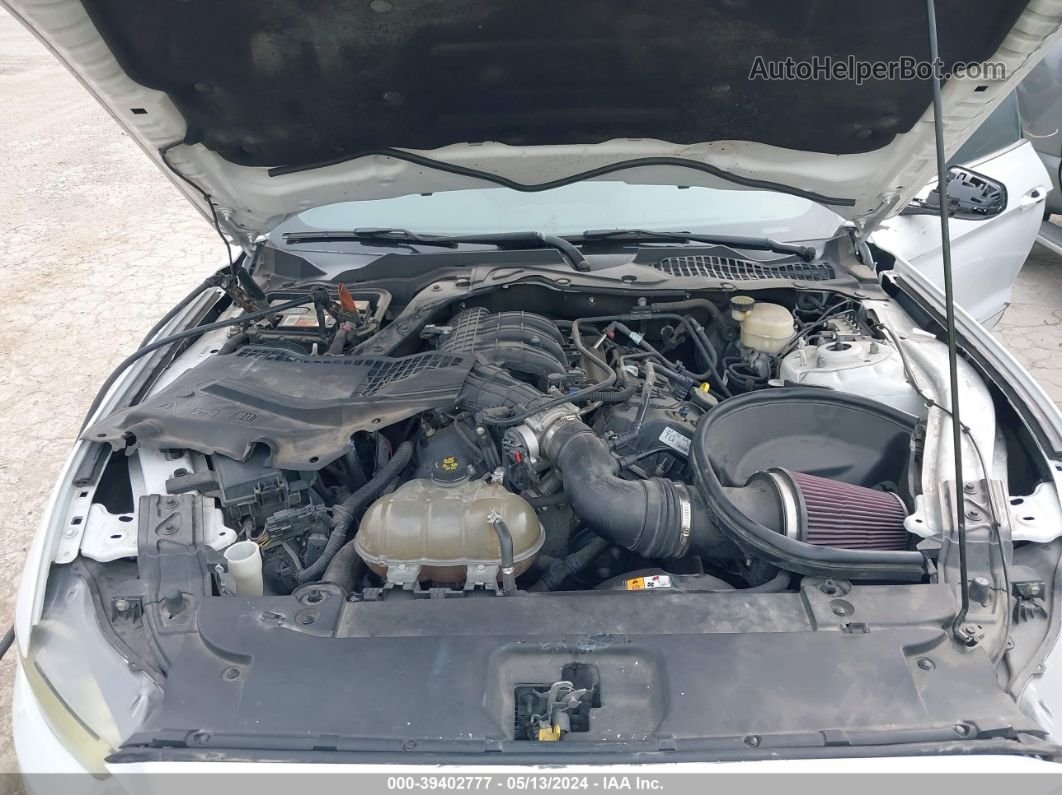 2016 Ford Mustang V6 Белый vin: 1FA6P8AM1G5252364