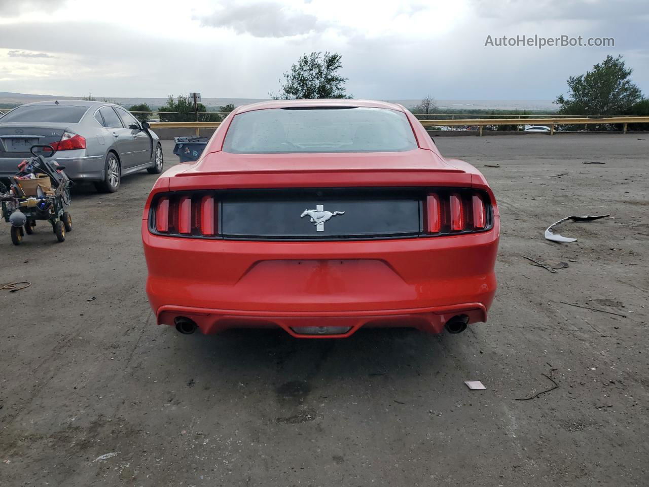 2015 Ford Mustang  Red vin: 1FA6P8AM2F5305944