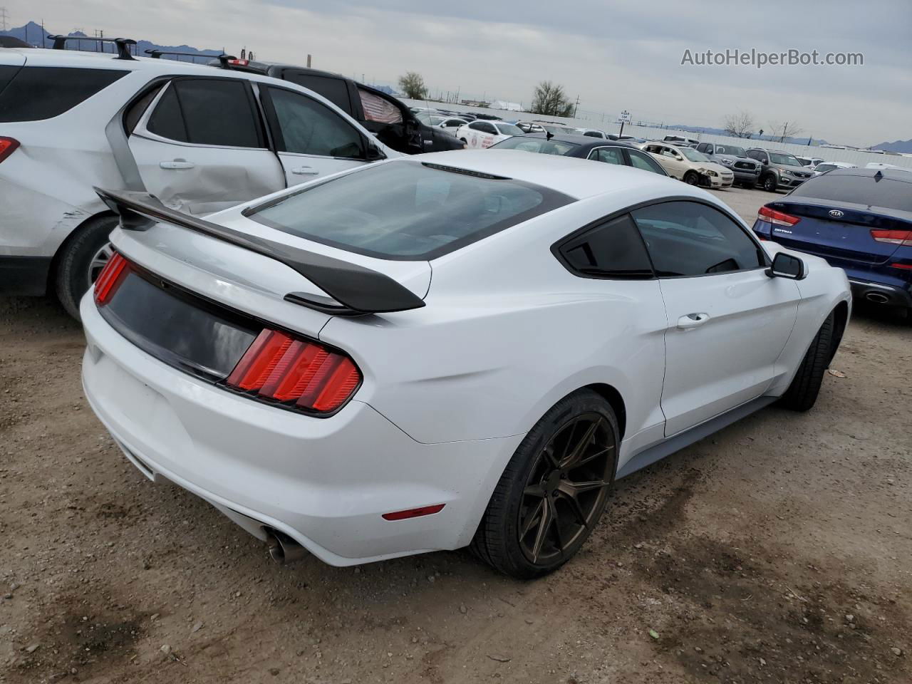 2015 Ford Mustang White vin: 1FA6P8AM2F5339706