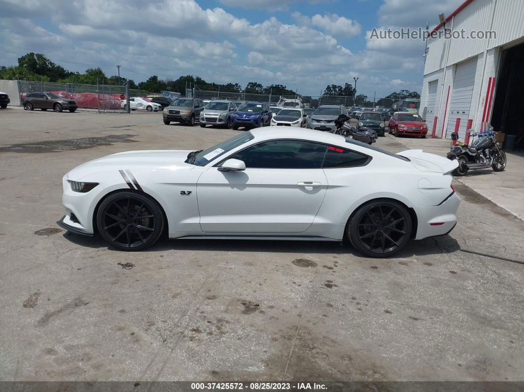 2016 Ford Mustang V6 White vin: 1FA6P8AM2G5326570