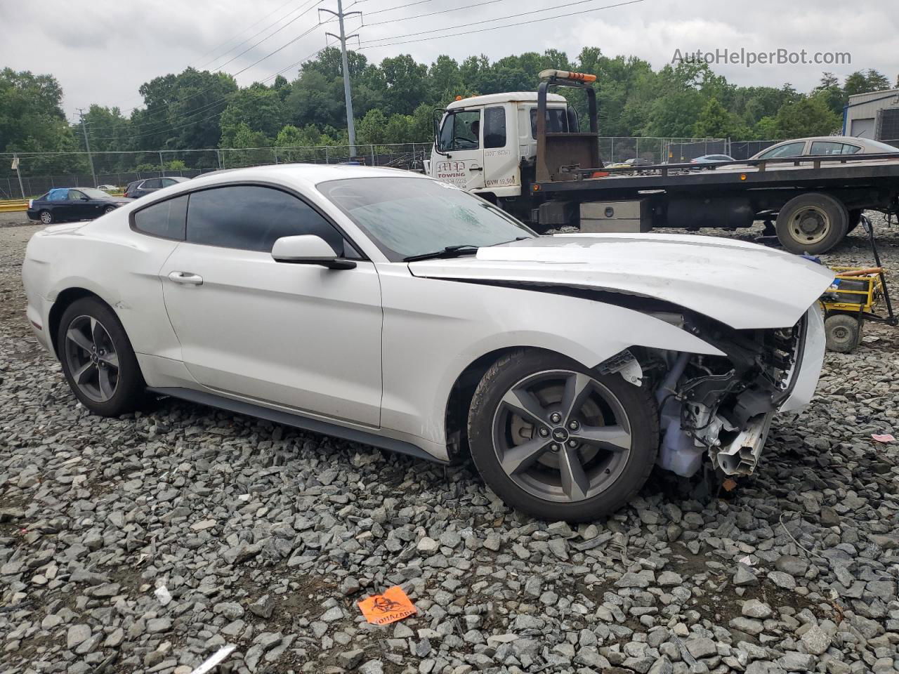 2015 Ford Mustang  White vin: 1FA6P8AM3F5306858