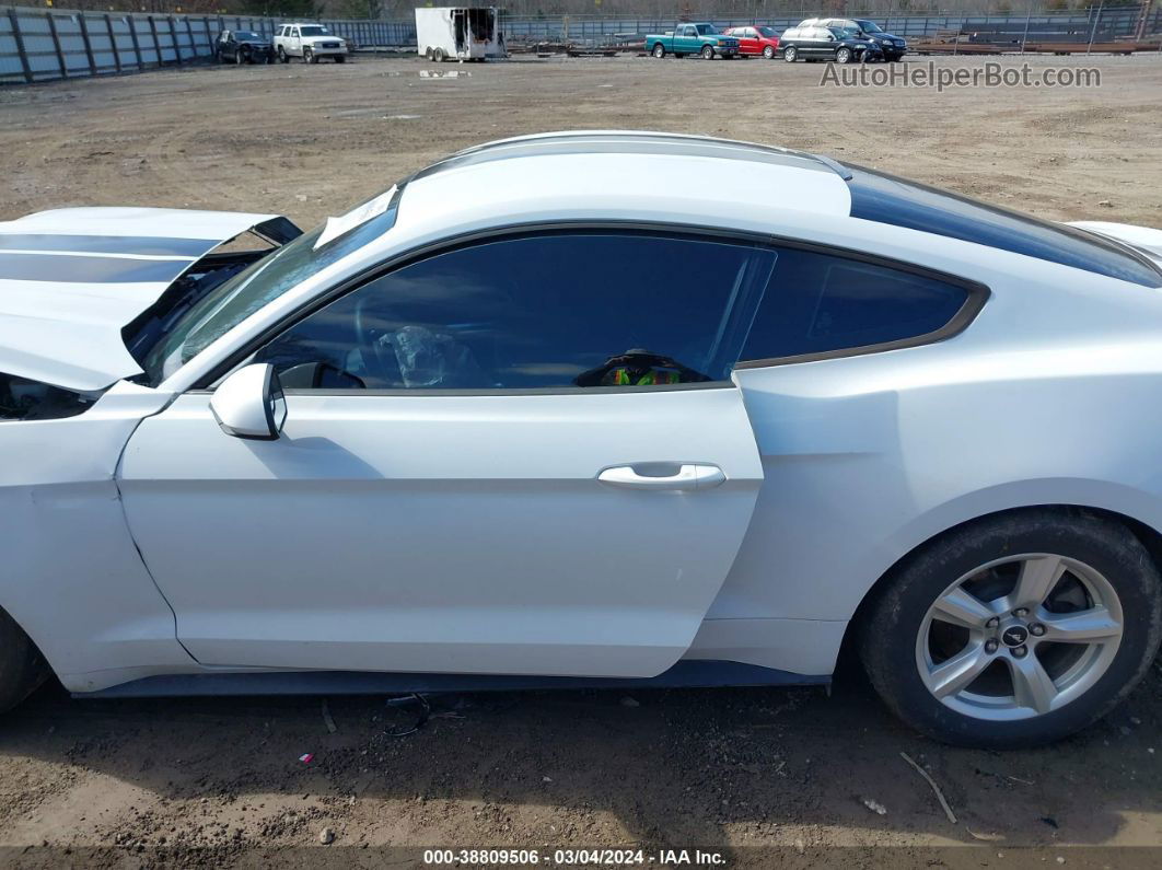 2016 Ford Mustang V6 White vin: 1FA6P8AM3G5256061