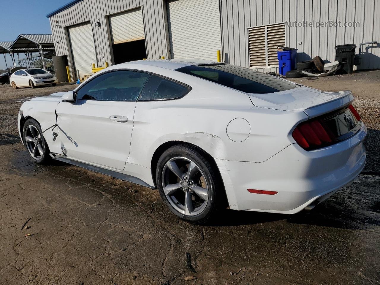 2015 Ford Mustang  White vin: 1FA6P8AM4F5314905