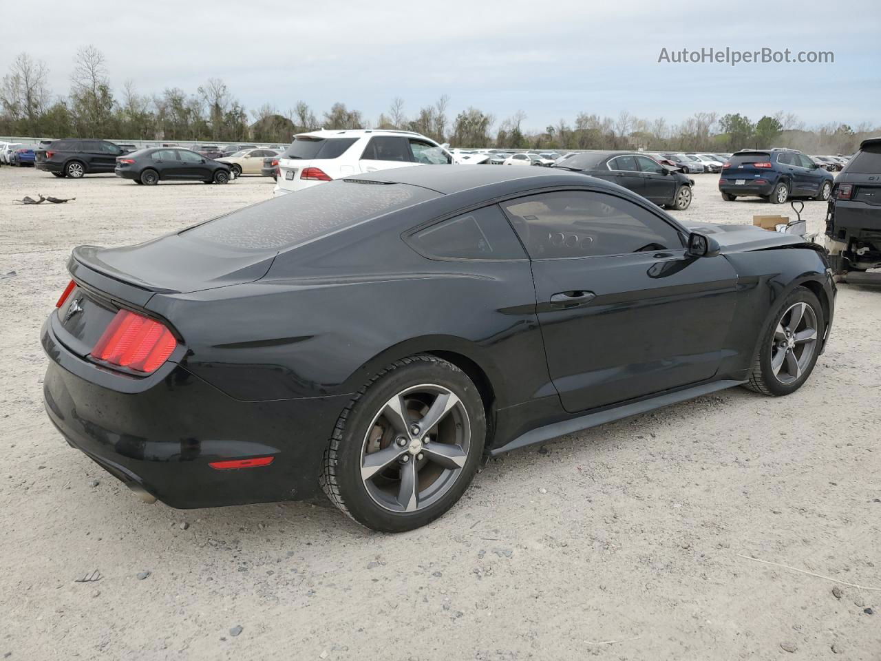 2015 Ford Mustang  Black vin: 1FA6P8AM5F5358282