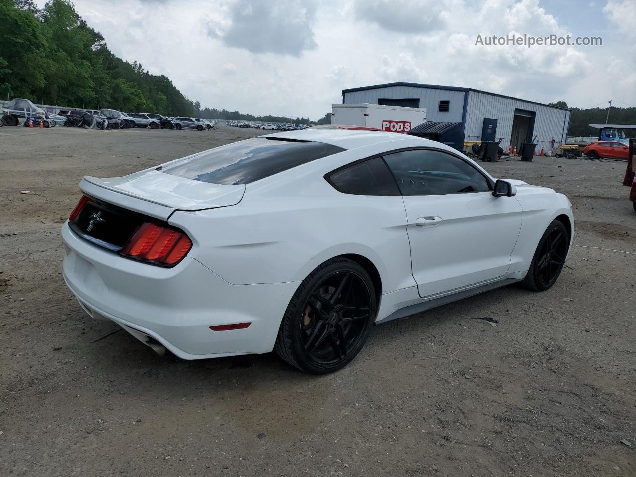 2015 Ford Mustang  White vin: 1FA6P8AM7F5302456