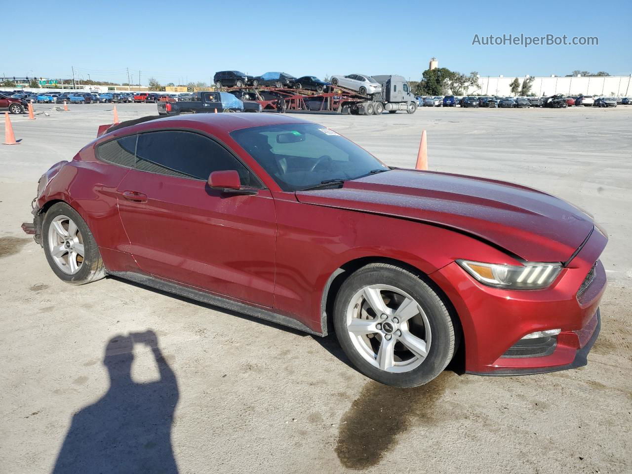 2015 Ford Mustang  Red vin: 1FA6P8AM9F5388143