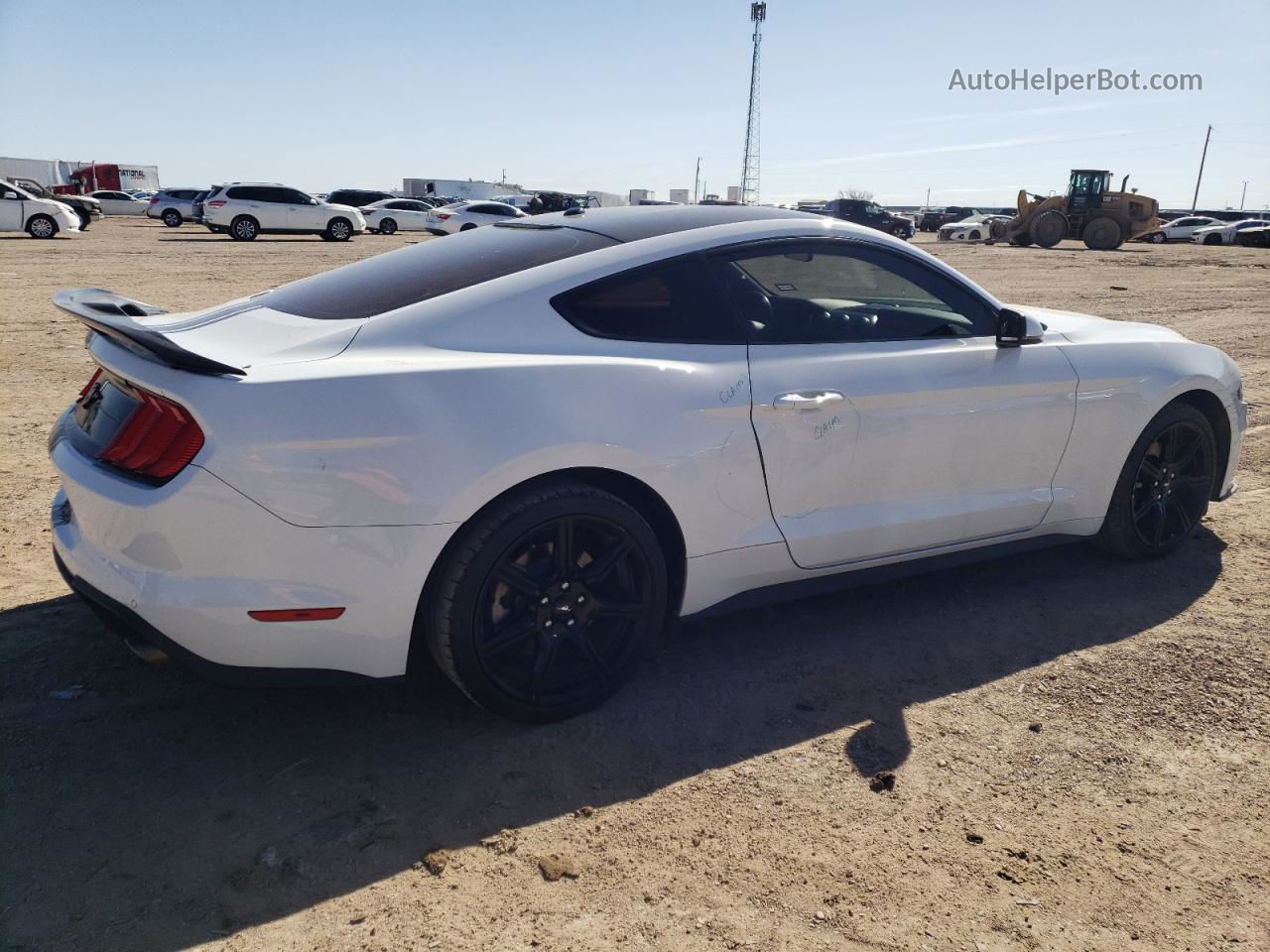 2019 Ford Mustang  White vin: 1FA6P8TH0K5143144