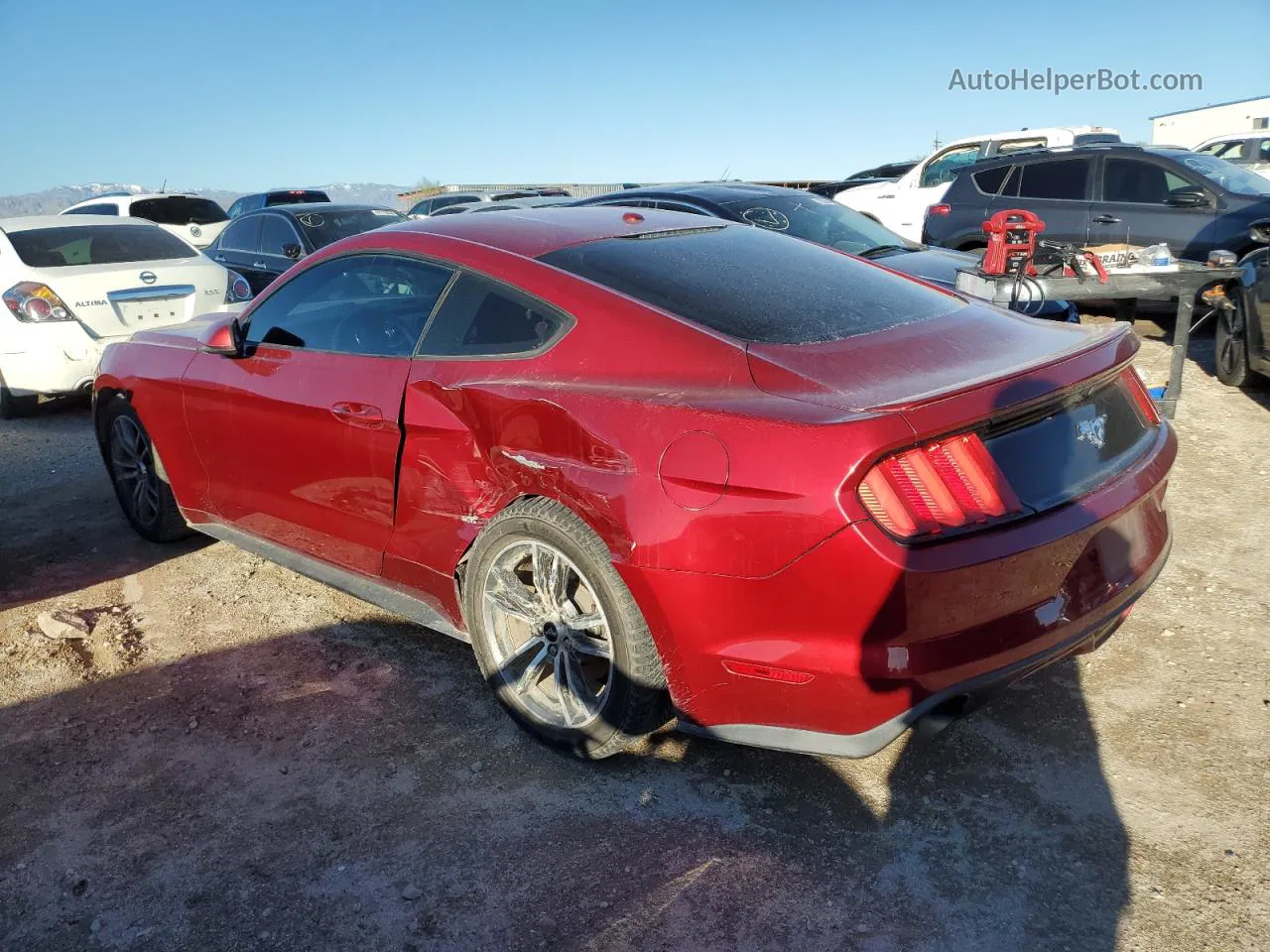 2015 Ford Mustang  Red vin: 1FA6P8TH1F5386581