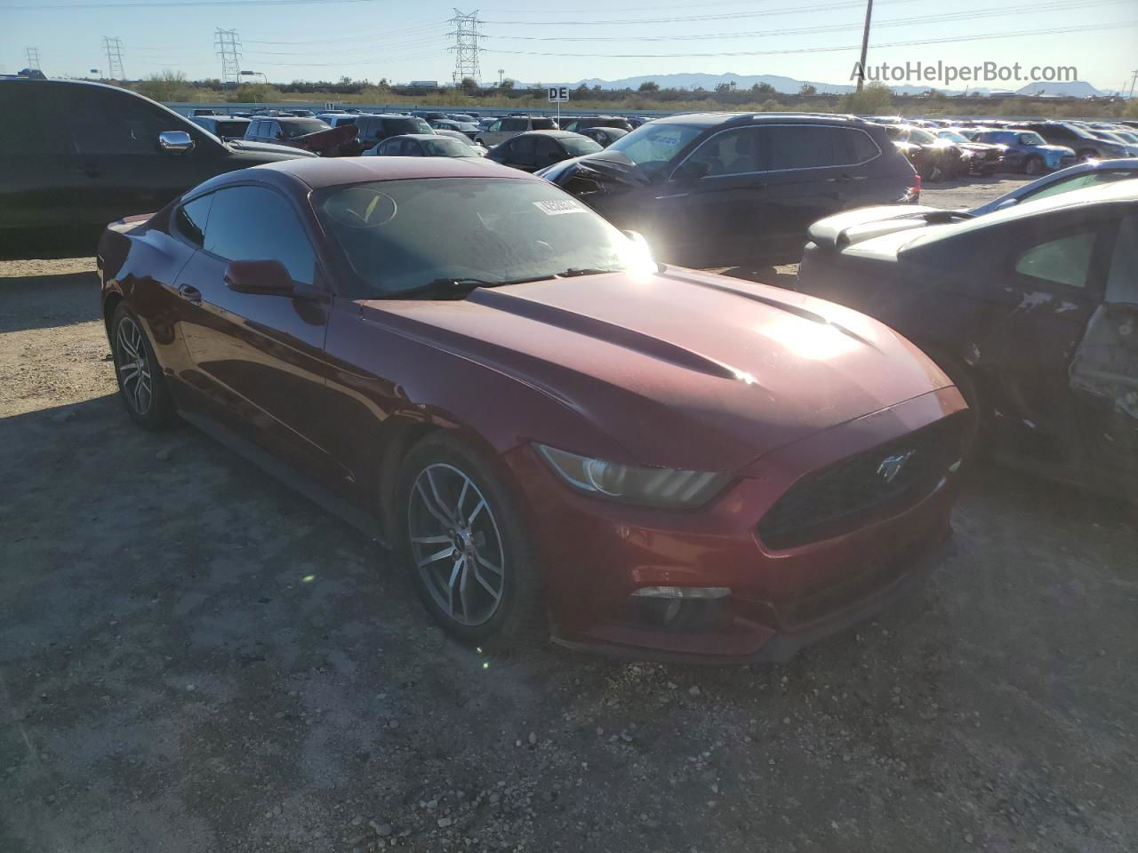 2015 Ford Mustang  Красный vin: 1FA6P8TH1F5386581