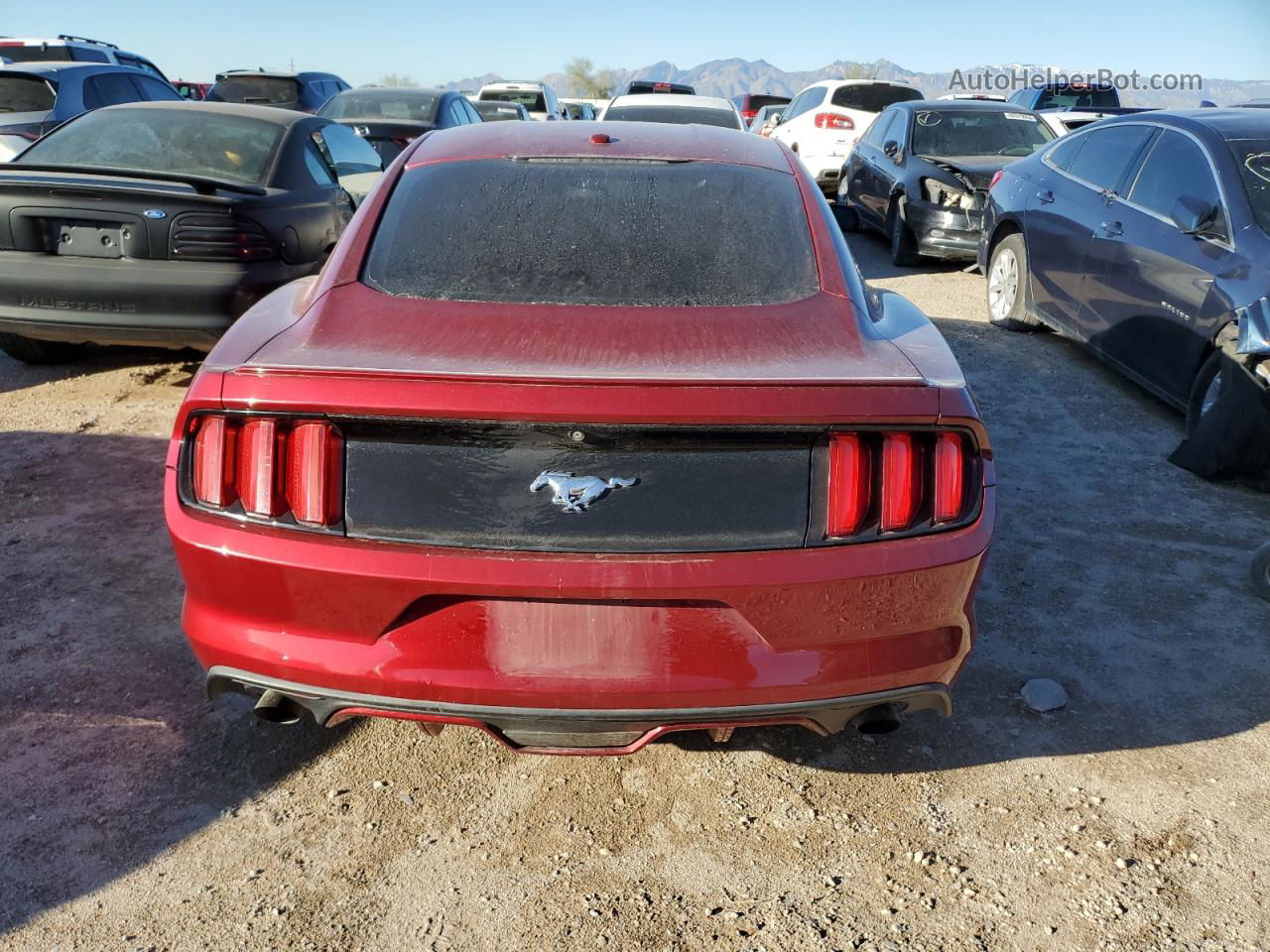 2015 Ford Mustang  Красный vin: 1FA6P8TH1F5386581