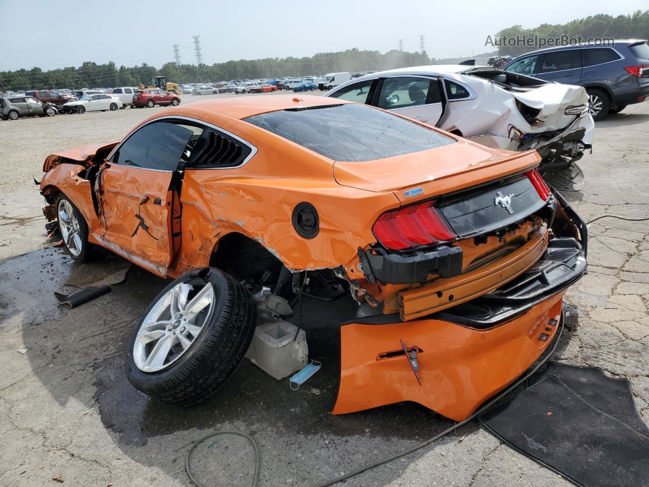 2020 Ford Mustang  Orange vin: 1FA6P8TH1L5127603