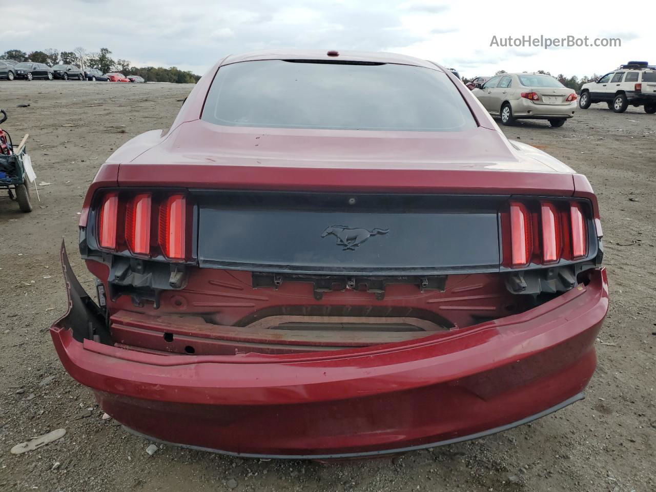 2015 Ford Mustang  Red vin: 1FA6P8TH2F5378019