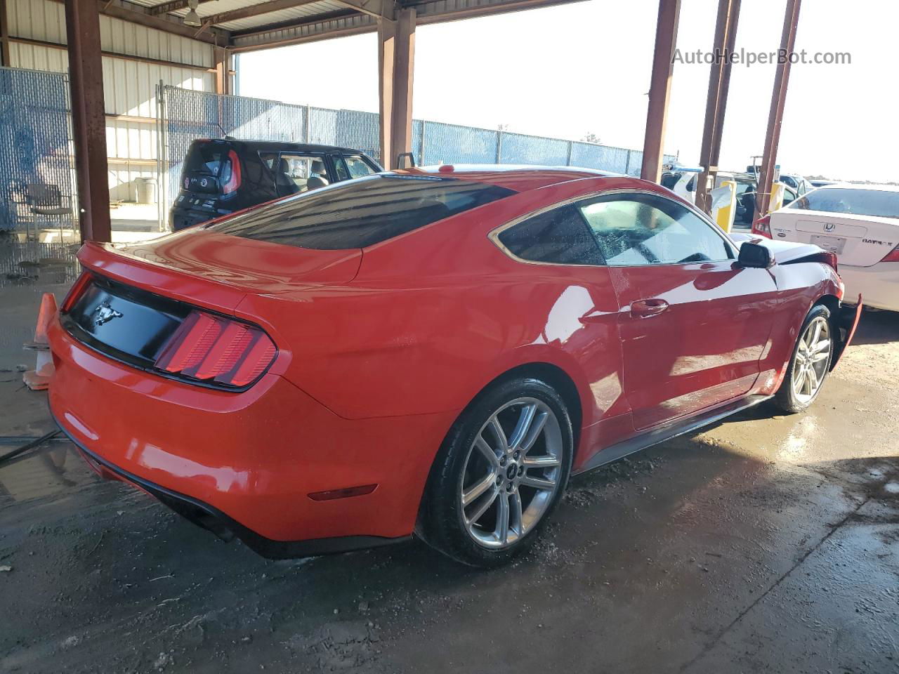 2016 Ford Mustang  Red vin: 1FA6P8TH3G5271868