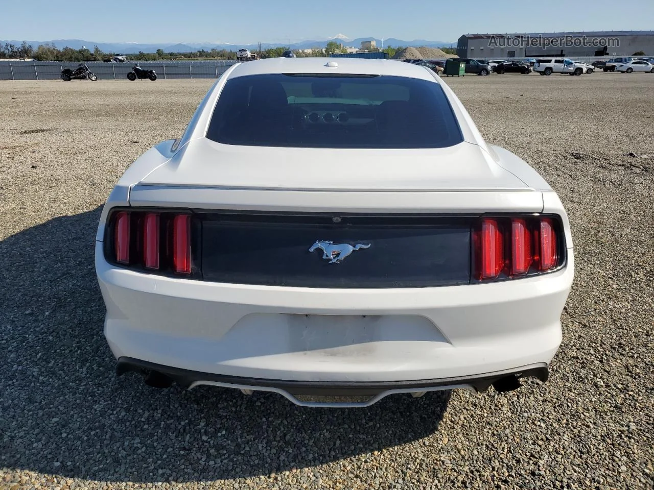 2015 Ford Mustang  White vin: 1FA6P8TH4F5419170