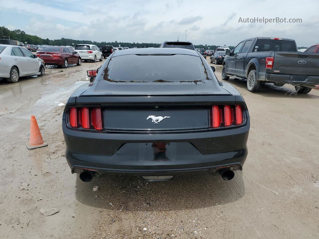 2016 Ford Mustang  Черный vin: 1FA6P8TH5G5225216