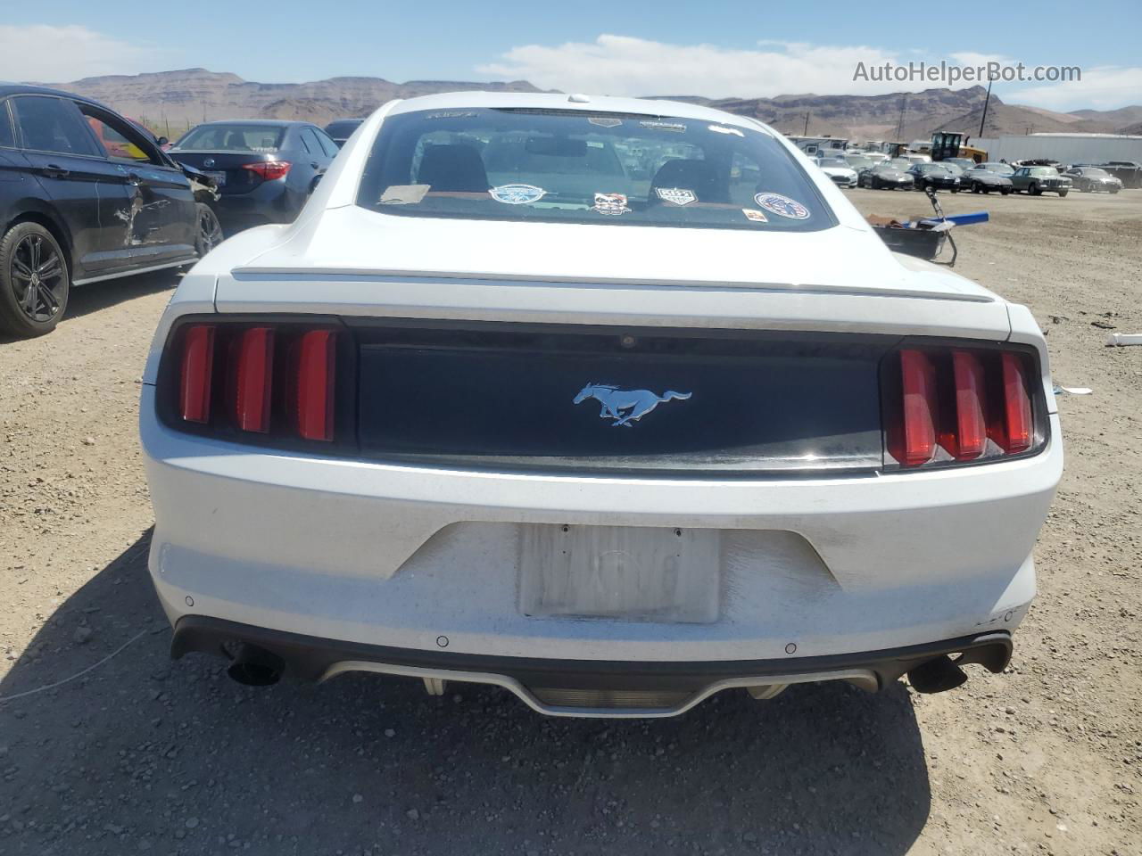 2016 Ford Mustang  White vin: 1FA6P8TH5G5226141