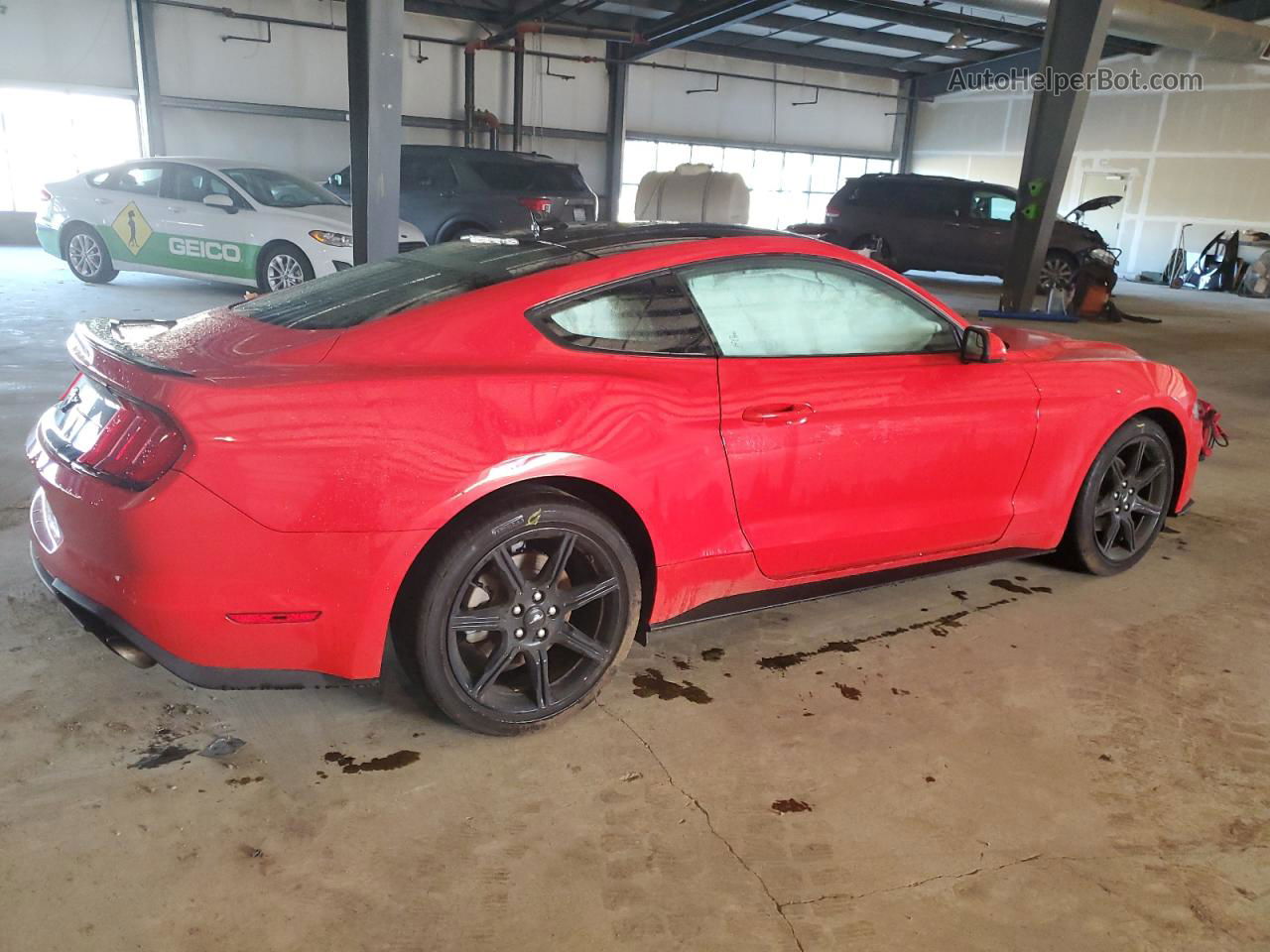 2020 Ford Mustang  Red vin: 1FA6P8TH5L5158918