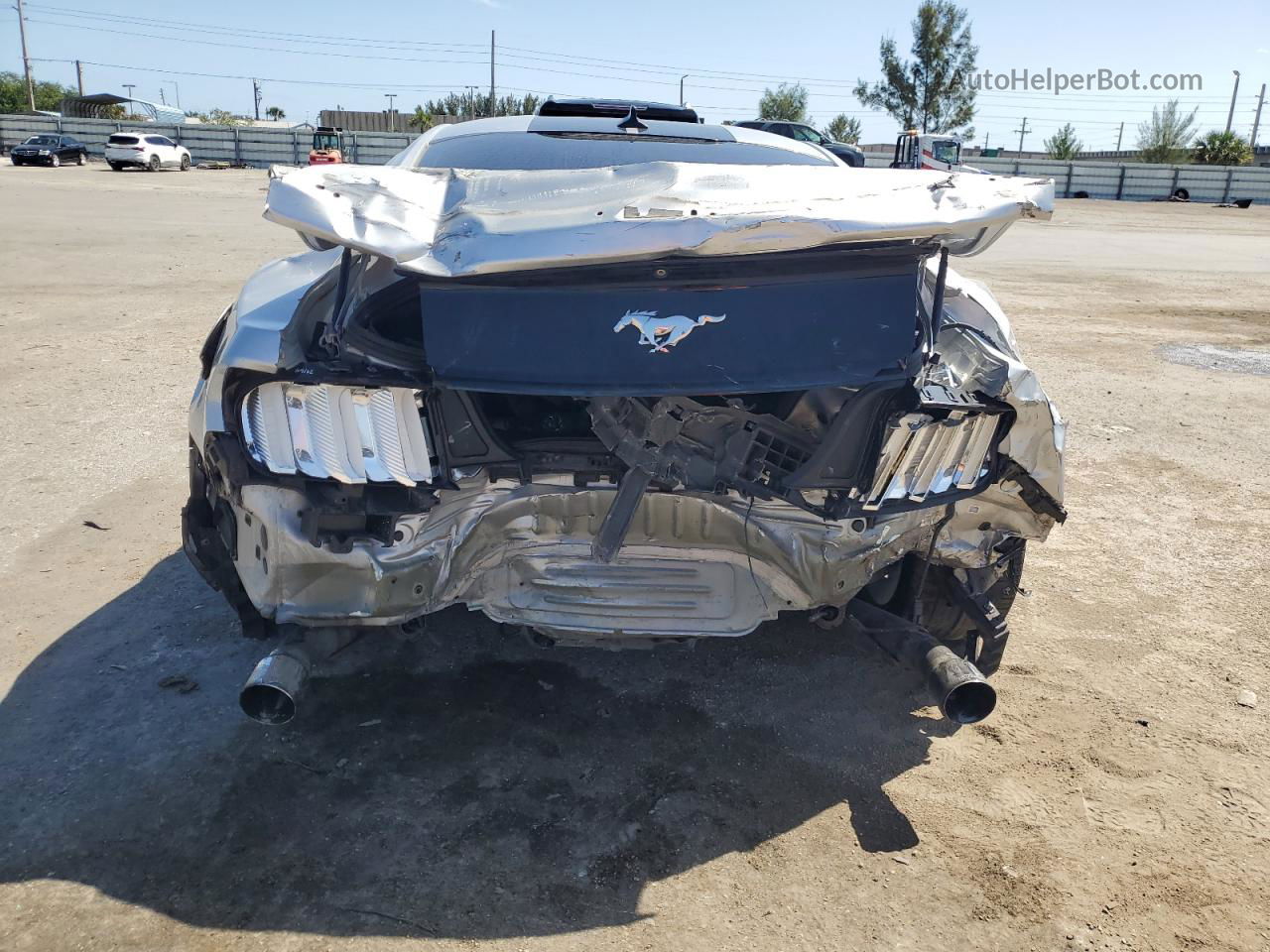 2015 Ford Mustang  Silver vin: 1FA6P8TH6F5323105