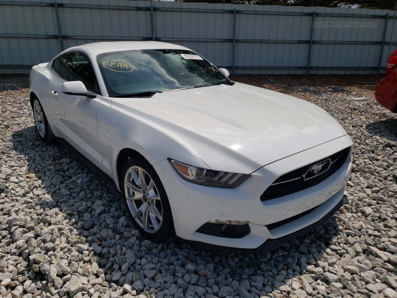 2015 Ford Mustang White vin: 1FA6P8TH6F5349011