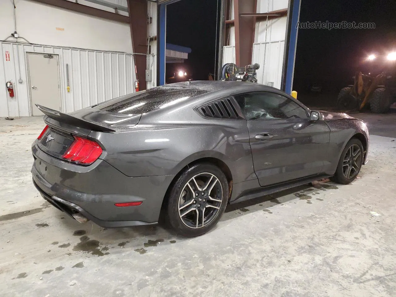 2020 Ford Mustang  Угольный vin: 1FA6P8TH7L5112359