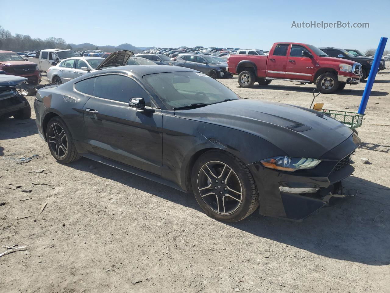 2020 Ford Mustang  Черный vin: 1FA6P8TH7L5117724