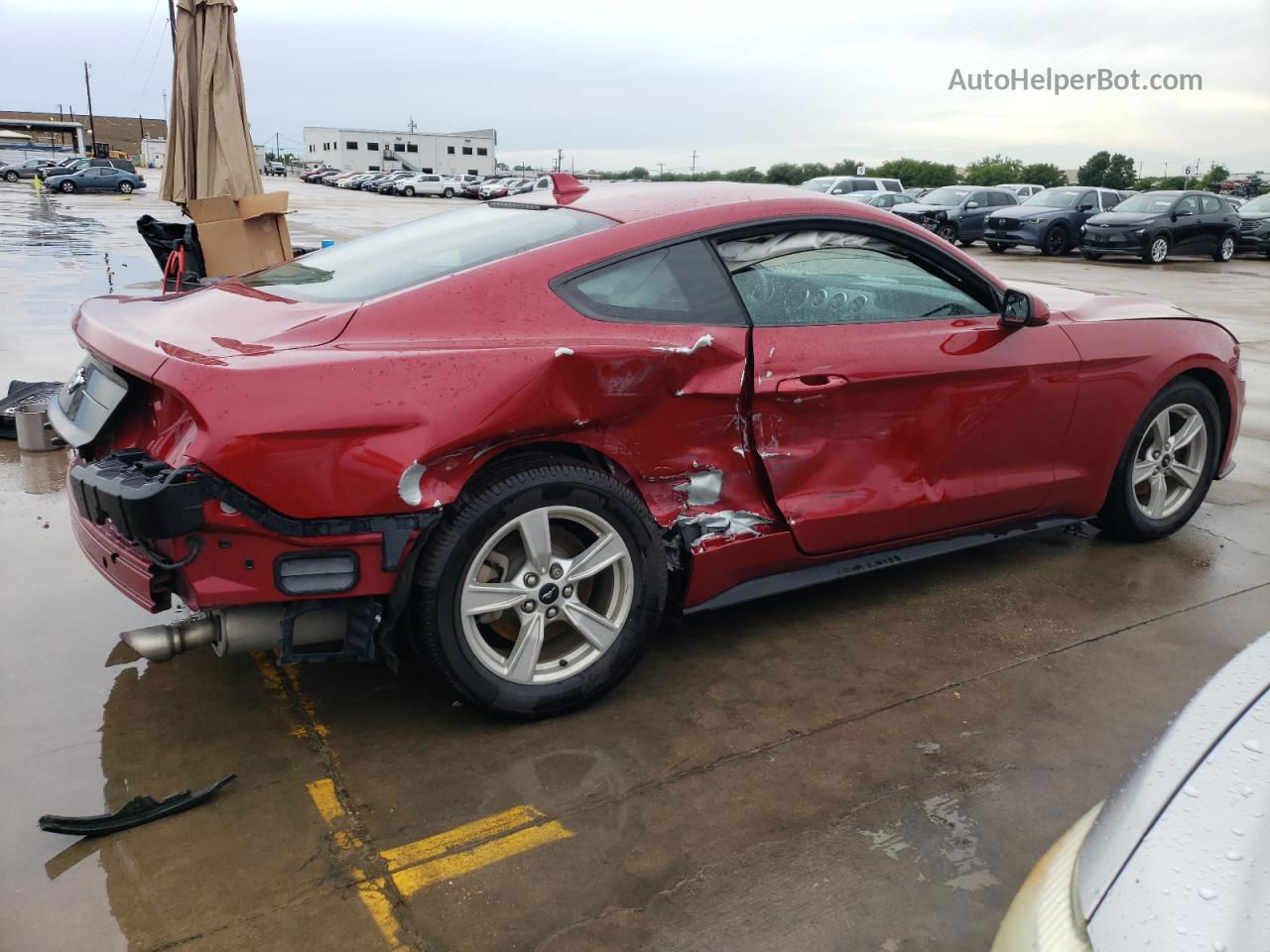 2020 Ford Mustang  Red vin: 1FA6P8TH7L5175736