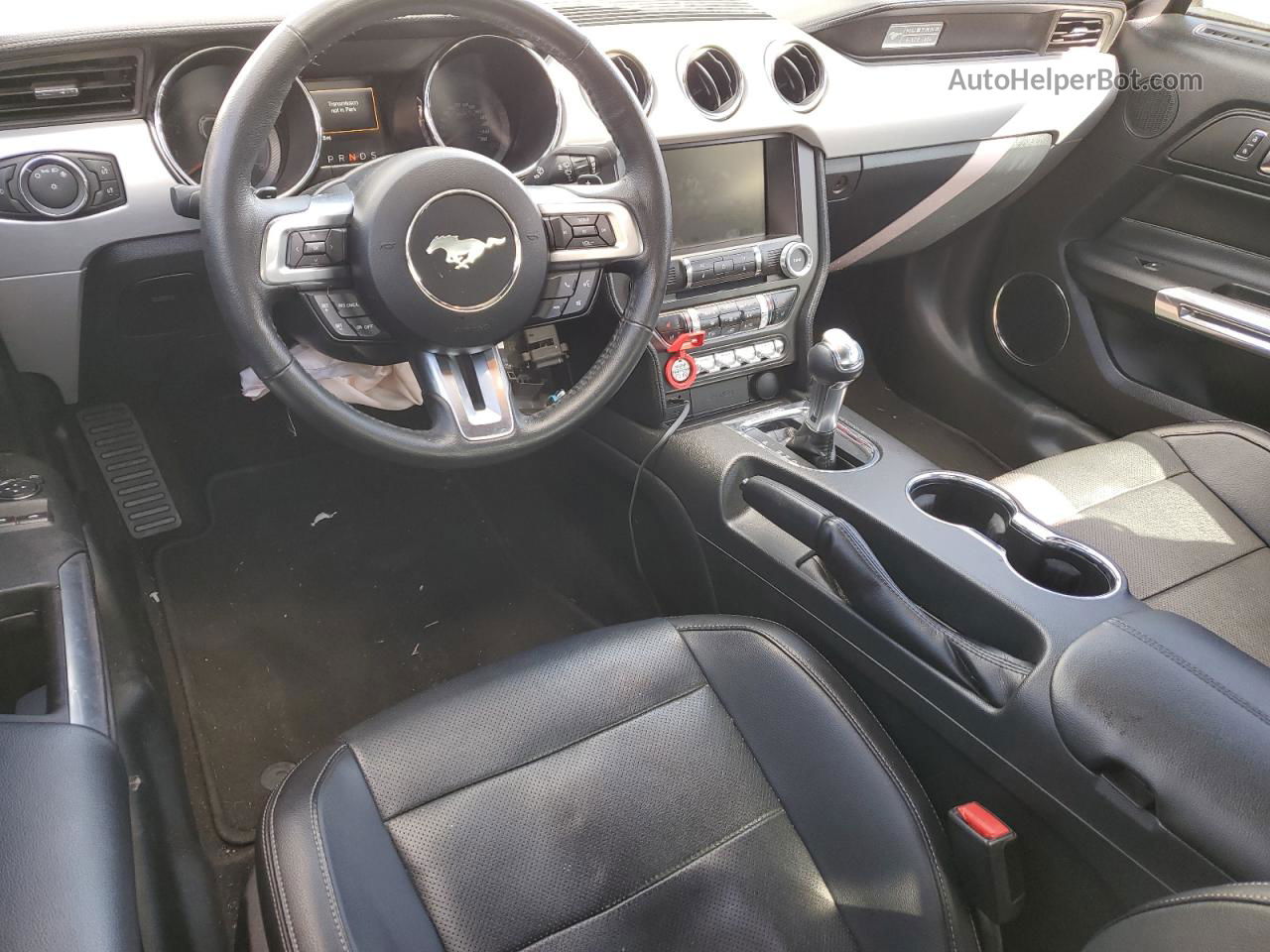 2015 Ford Mustang  Белый vin: 1FA6P8TH8F5371334