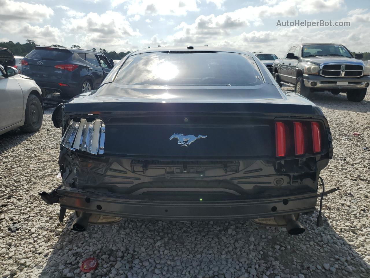 2015 Ford Mustang  Черный vin: 1FA6P8TH8F5399781